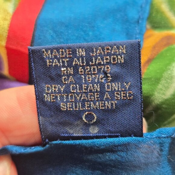 Honey 100% Silk Colorful Floral and Fruit Square Scarf Gifts - Picture 6 of 8